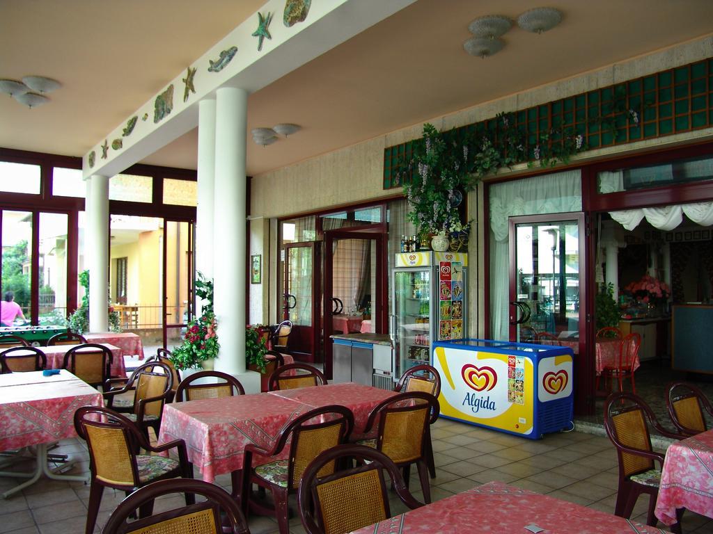 Hotel Villa Dina Τζεσόλο Λίντο Εξωτερικό φωτογραφία