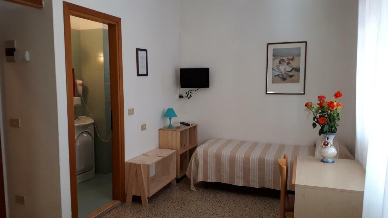 Hotel Villa Dina Τζεσόλο Λίντο Εξωτερικό φωτογραφία
