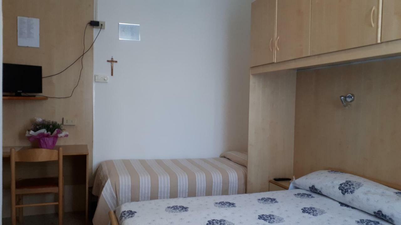 Hotel Villa Dina Τζεσόλο Λίντο Εξωτερικό φωτογραφία