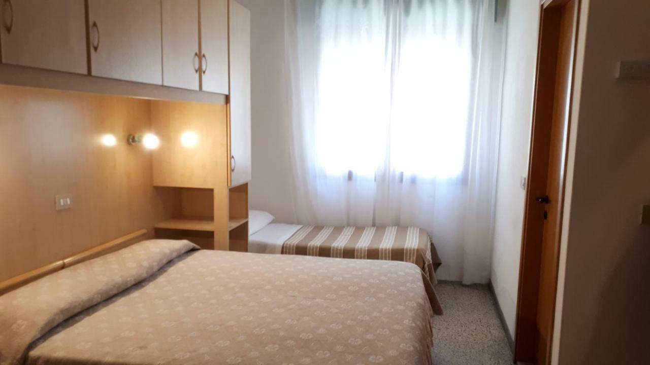 Hotel Villa Dina Τζεσόλο Λίντο Εξωτερικό φωτογραφία