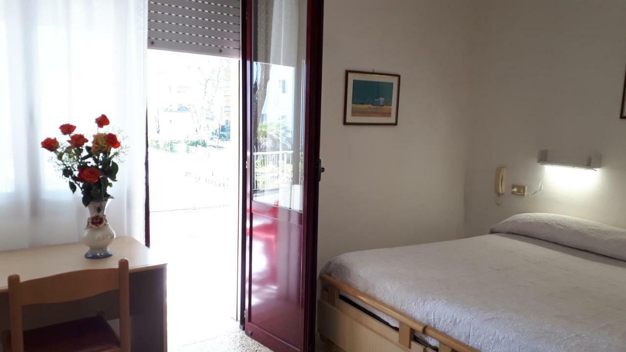 Hotel Villa Dina Τζεσόλο Λίντο Εξωτερικό φωτογραφία